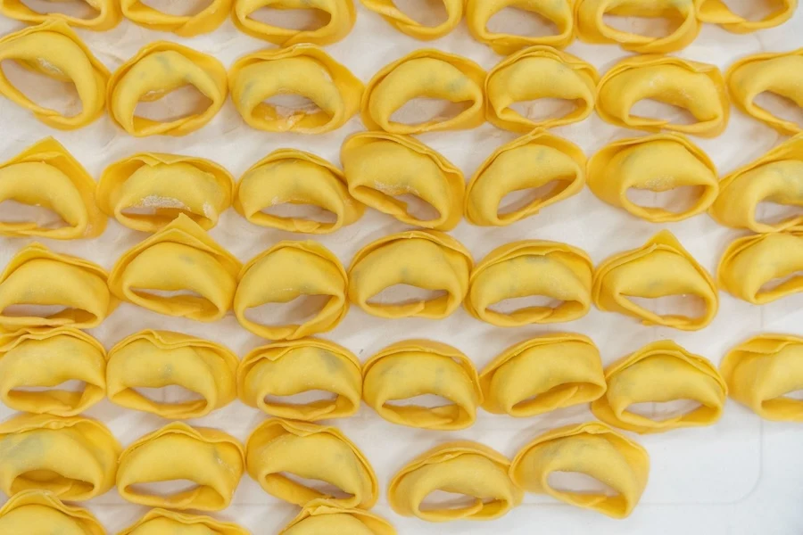 Tortelloni emiliani ricotta e spinaci