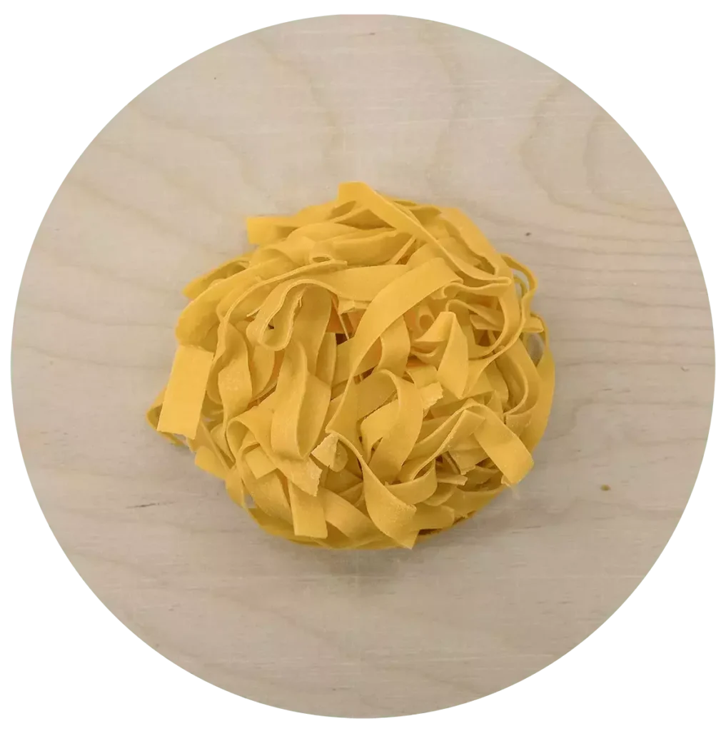 Tutti i prodotti -Tagliatelle all'uovo artigianli fresche Bottega della pasta formigine